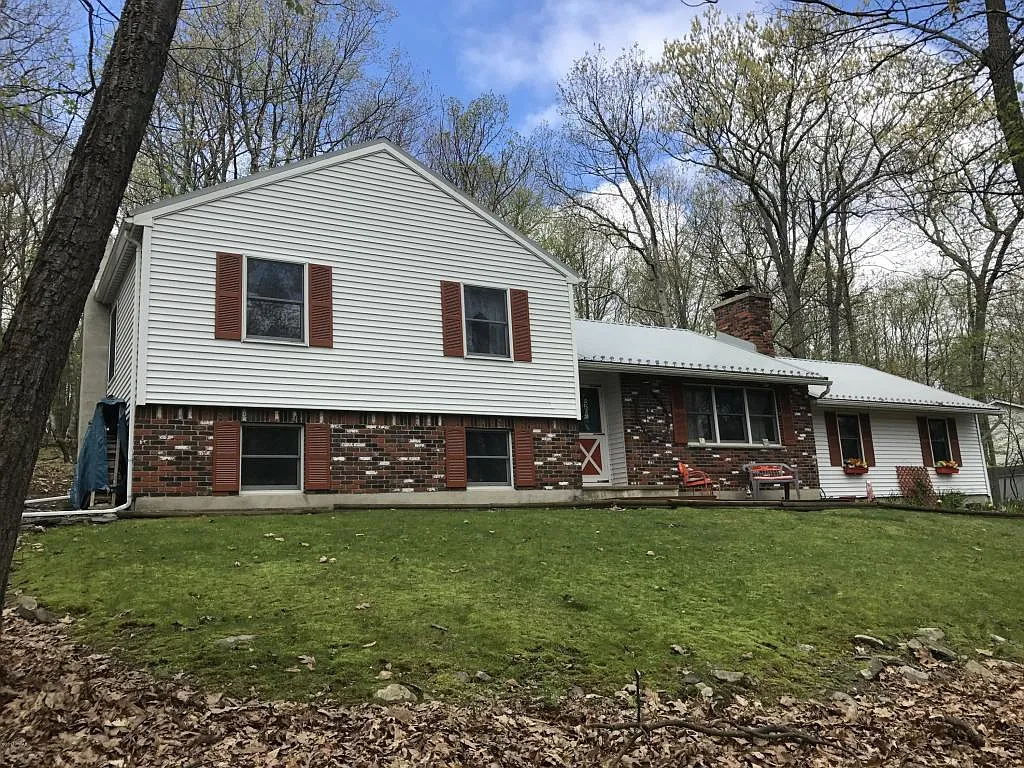 161 Bayberry Dr photo 1