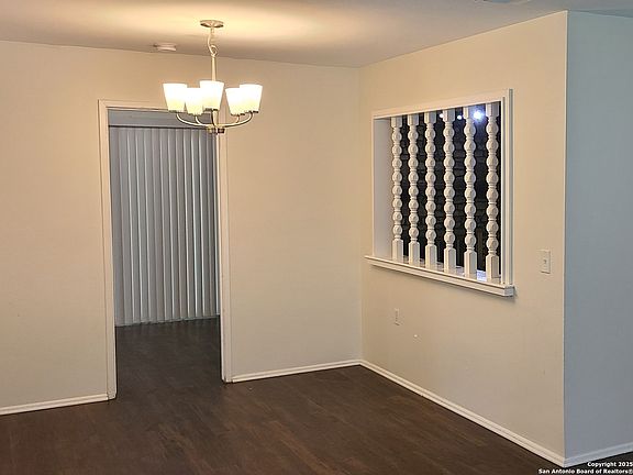 4th image of 4219 RAMSGATE ST