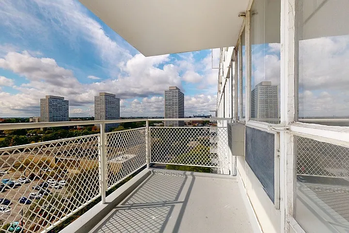 Lake Meadows Apartments — Photo 234
