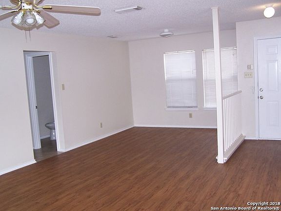 3rd image of 6516 Beech Trail Dr