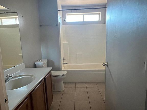 5th image of 1002 N Colorado St