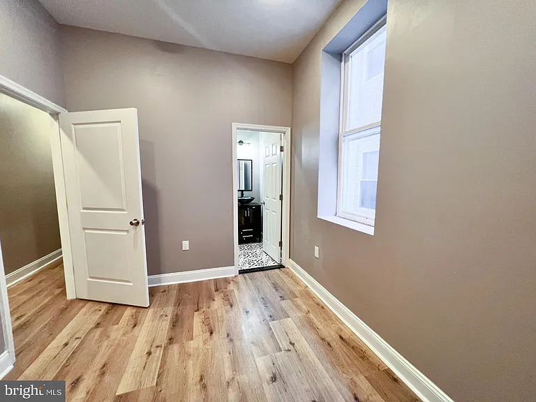 1429 W Diamond St #2 — Photo 5