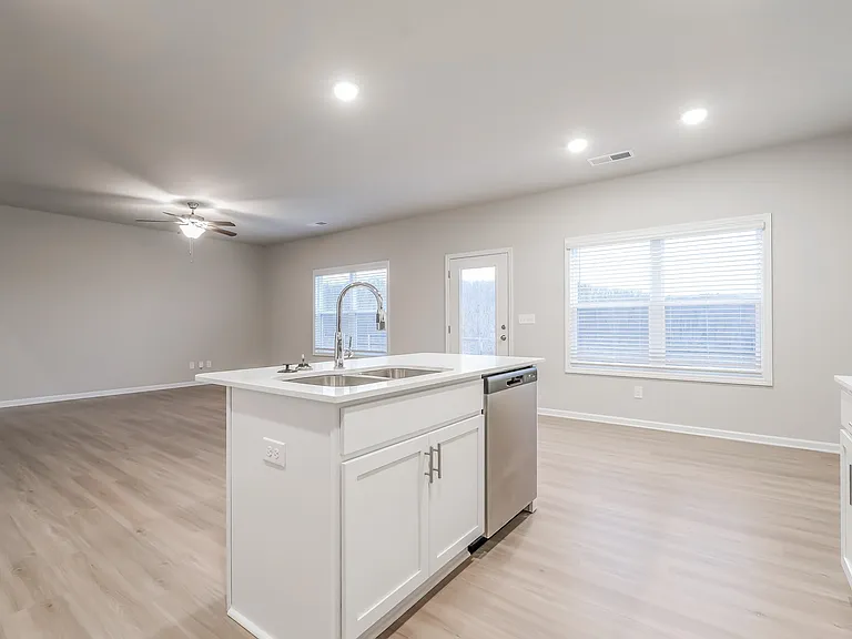 3342 SE Lilac Creek Trl — Photo 10