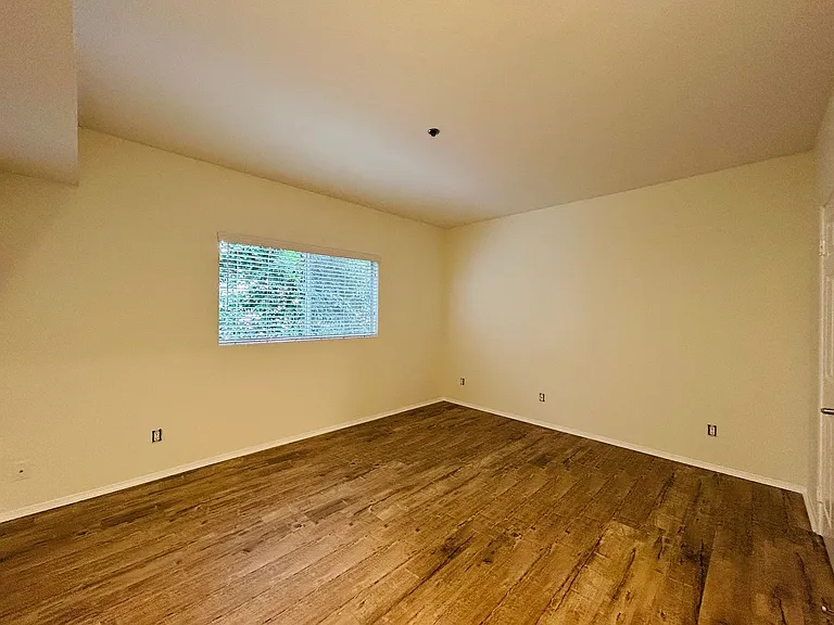 3518 Dunn Dr — Photo 10
