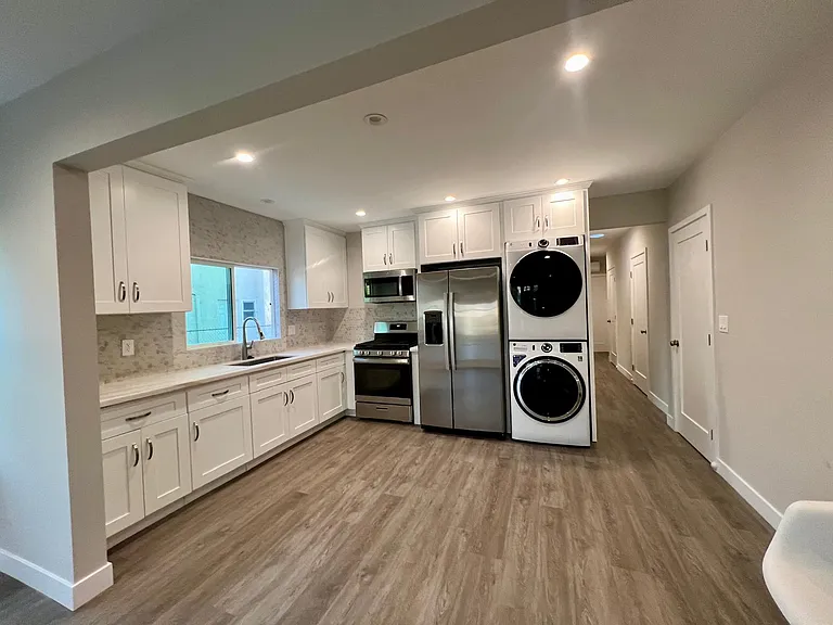 4701 9th Ave #4701 — Photo 9