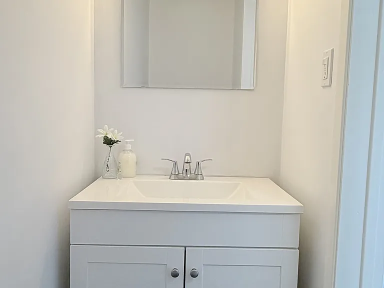 766 Indian Rd N #1 — Photo 11