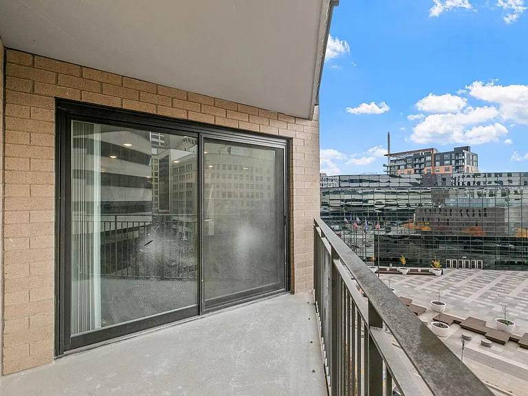121 Washington Ave S #502 — Photo 18