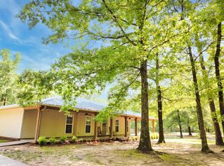 214 E Hoadley Rd, Pine Bluff, AR 71602