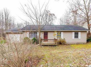 704 Royal Cir, Howard, OH 43028
