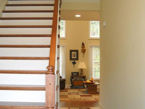 Entry/Foyer