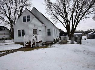 501 E Charles St, Oelwein, IA 50662