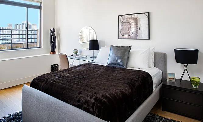 Rented by Voro, LLC | media 13