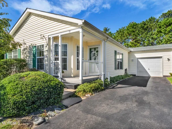 91 Oak Ridge Lane, Manahawkin, NJ 08050