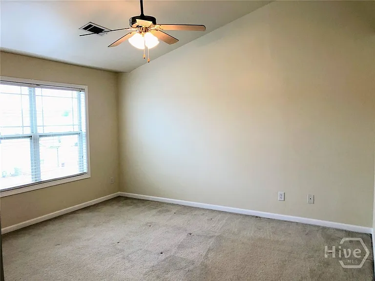 127 Red Maple Dr — Photo 9
