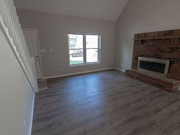 2nd image of 1921 Mirtle Grove Ct