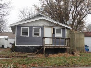1109 W Chestnut St, Bloomington, IL 61701