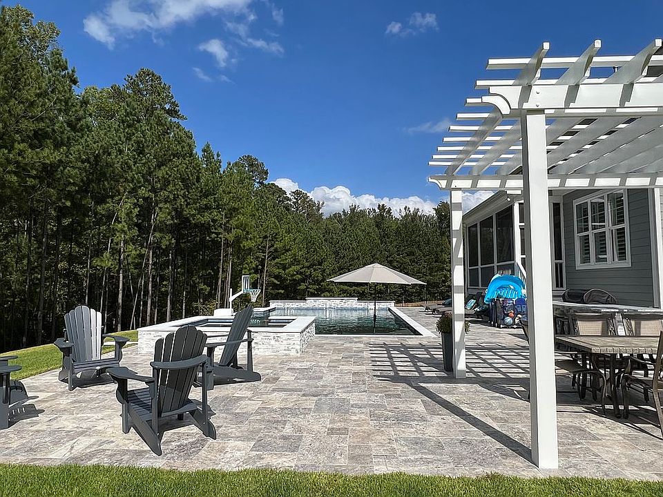 2nd image of 2679 Jordan Pointe Blvd