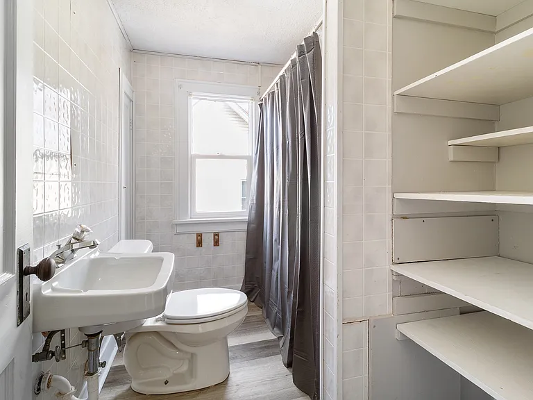 536 5th St NW #3 — Photo 9