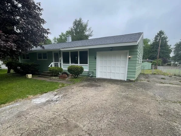 807 Finch Trl, McHenry, IL 60051