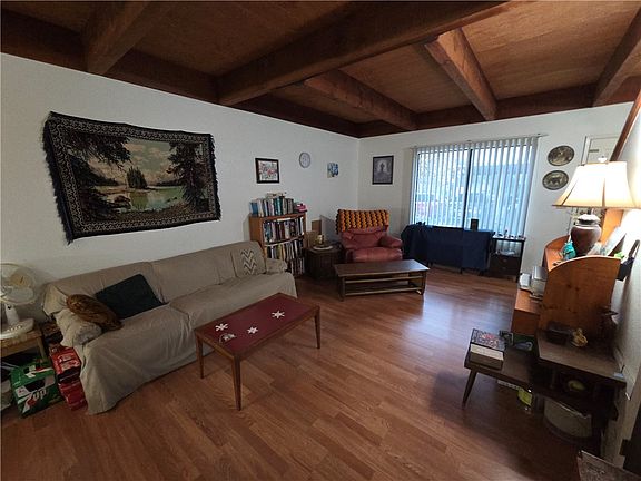 3rd image of 565 North St