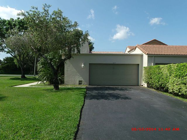 1st image of 619 Village Lake Dr