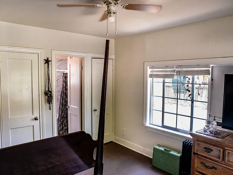 1909 Colquitt St #7 — Photo 10