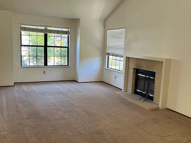 1895 Bayo Claros Cir — Photo 6
