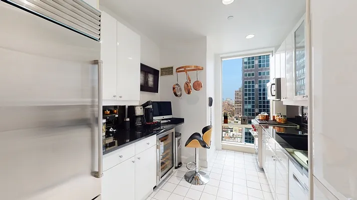 Rented by City Connections Realty | media 5