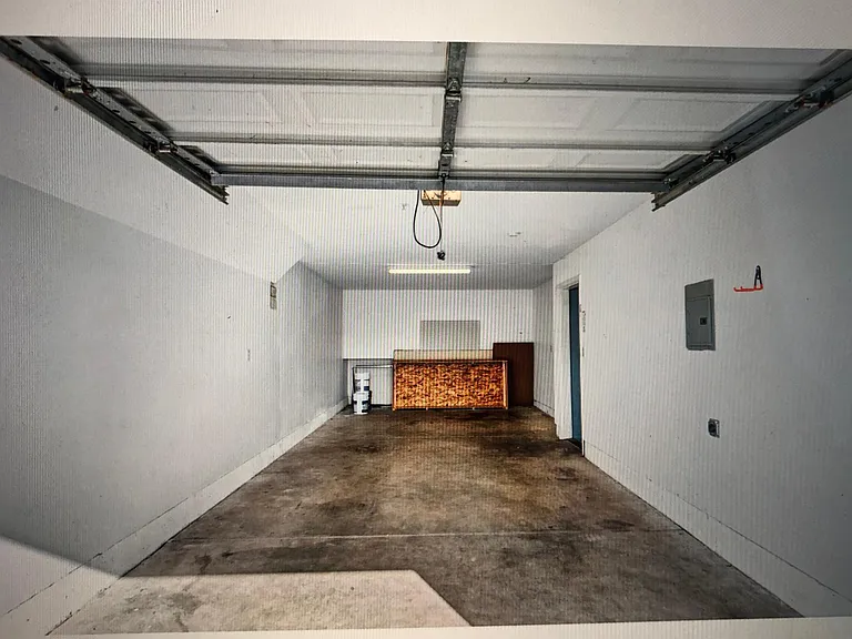 1128 Pear Tree Ln — Photo 23