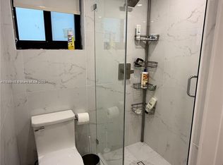 100 SE 5th Ave APT 6, Hallandale, FL 33009