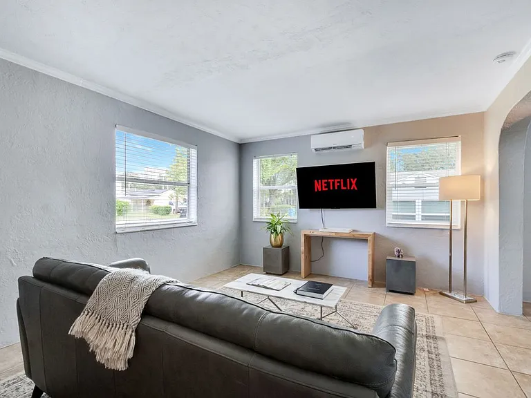 415 S Hyer Ave #A — Photo 3