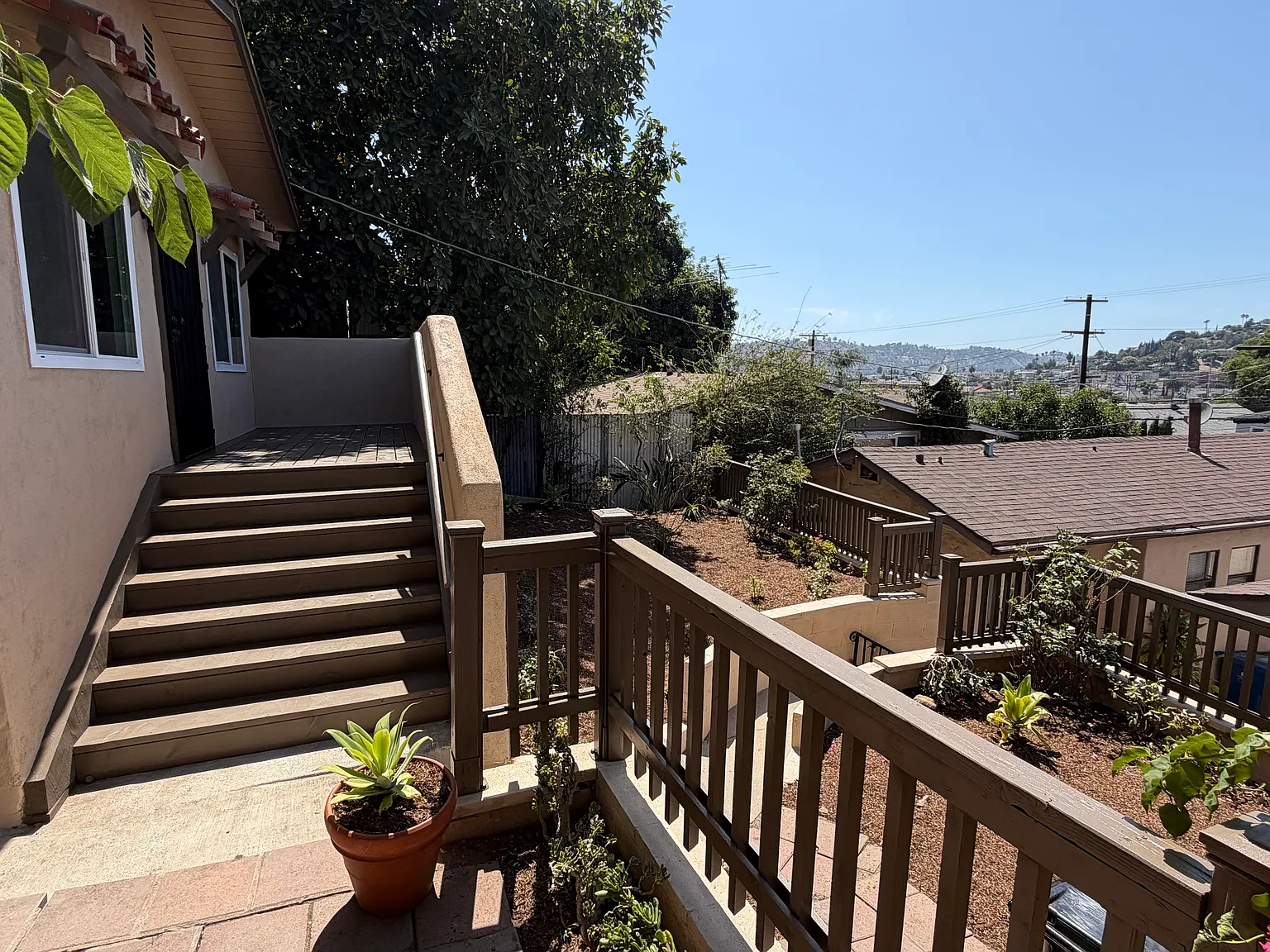2 bed, 750 sqft, $2,750 — Photo 3