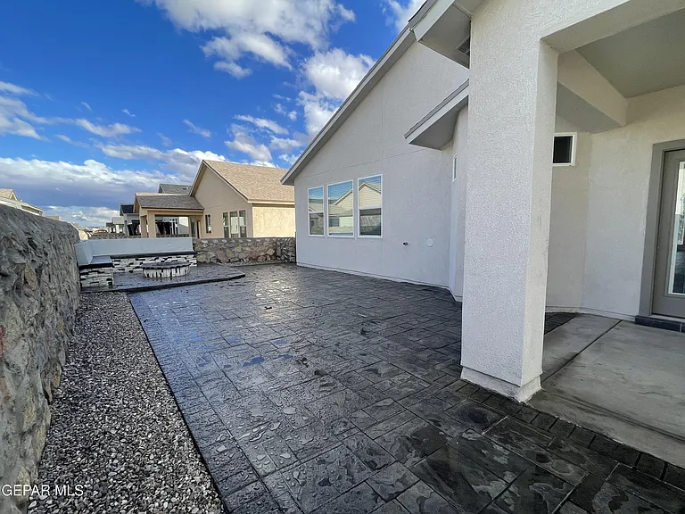 6009 Hidden Clove Ct — Photo 24