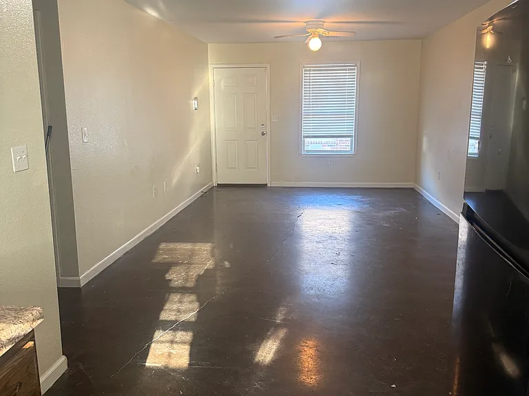 407 E Allen Ave #2 — Photo 11
