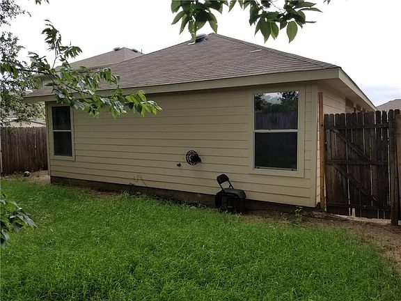 5th image of 6933 Brookglen Ln