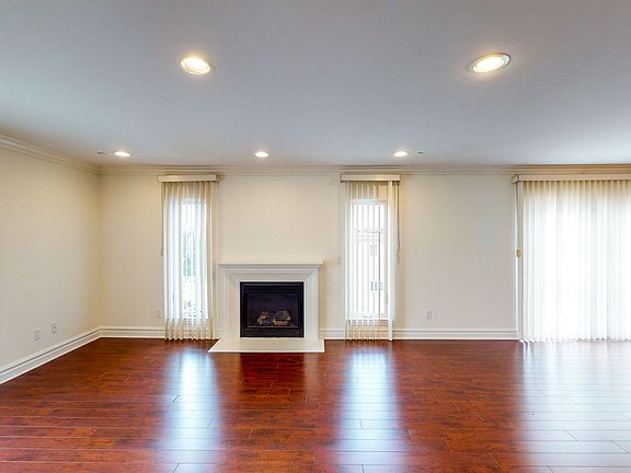 3rd image of 8610 Chalmers Dr APT 403
