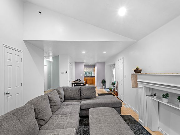 5th image of 474 N 2330 W