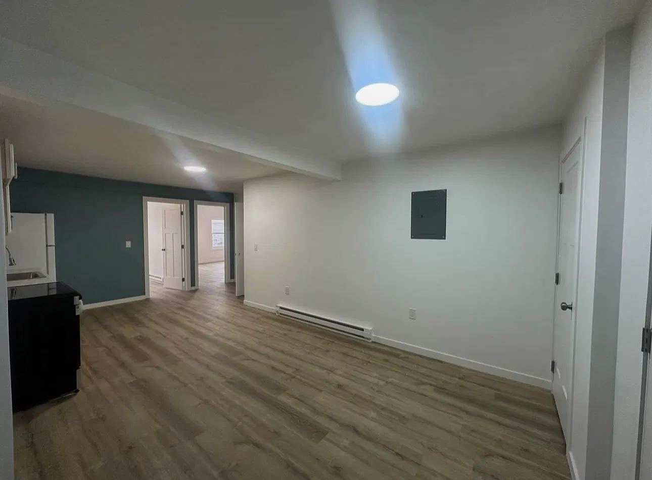 2 bed, $1,270 — Photo 2