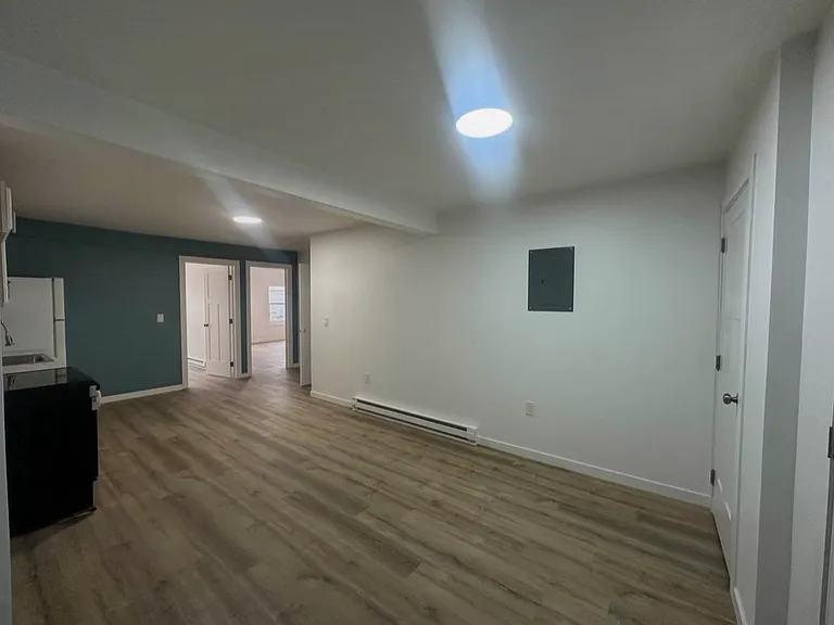 41 N Front St #4 — Photo 5