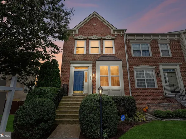 529 Legrace Ter NE, Leesburg, VA 20176