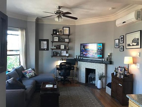 2nd image of 46 Hereford St APT 4F