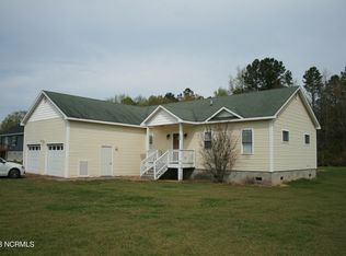 259 Pearce Point Dr, Columbia, NC 27925