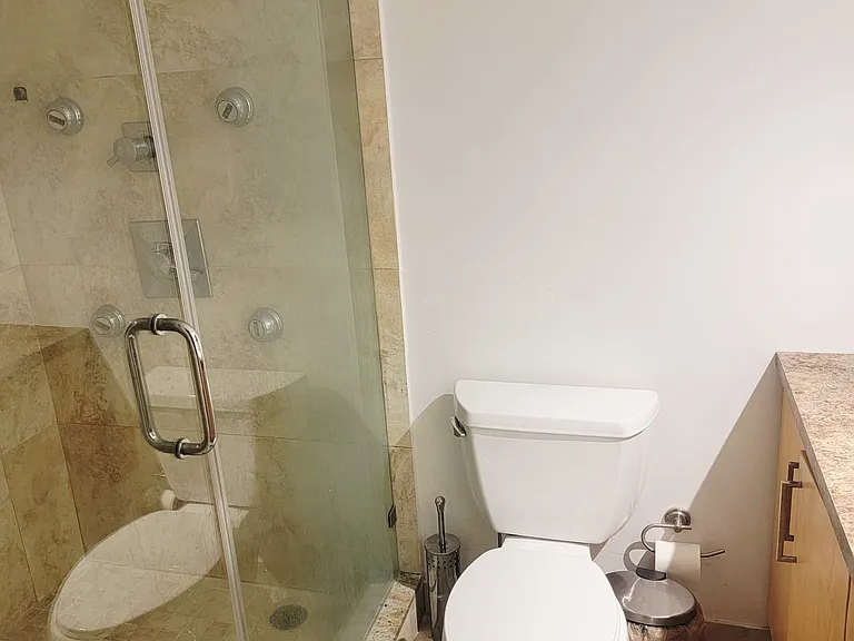 7441 Wayne Ave #8R — Photo 19
