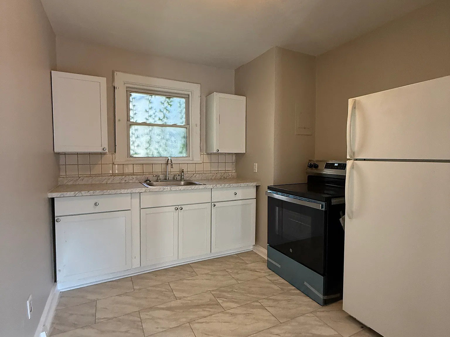 1 bed, 600 sqft, $675 — Photo 3