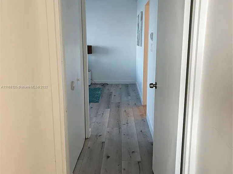5161 Collins Ave #914 — Photo 6