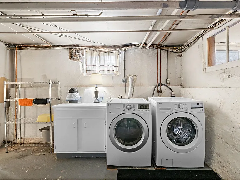 520 Schuyler Ave #1 — Photo 8