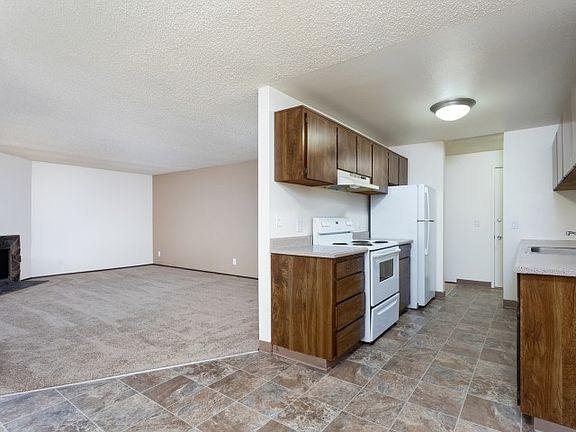 2nd image of 9900 SW Conestoga Dr #242