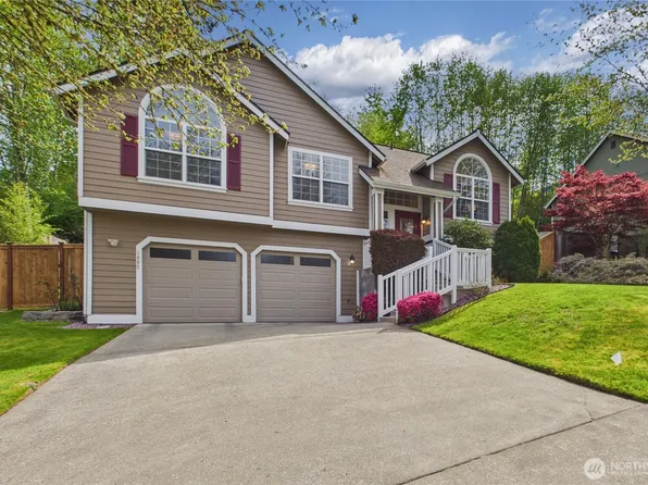 1995 Miss Ellis Loop NE, Poulsbo, WA 98370