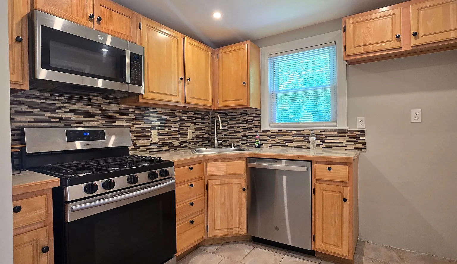 Gladeside — Photo 1