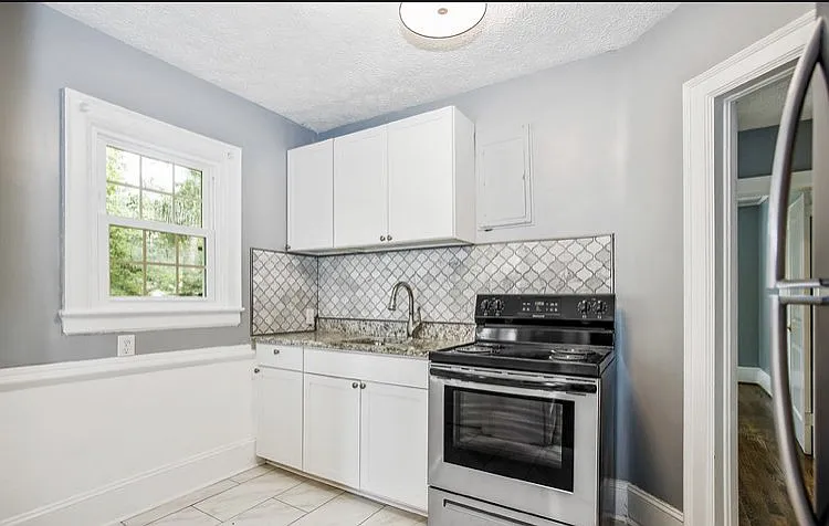 604 Pilot Ave — Photo 6